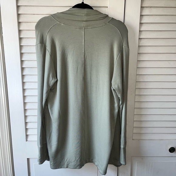 Athleta Nirvana Wear Two Ways Wrap Cardigan size Medium Oversized Comfy Casual - Picture 5 of 6